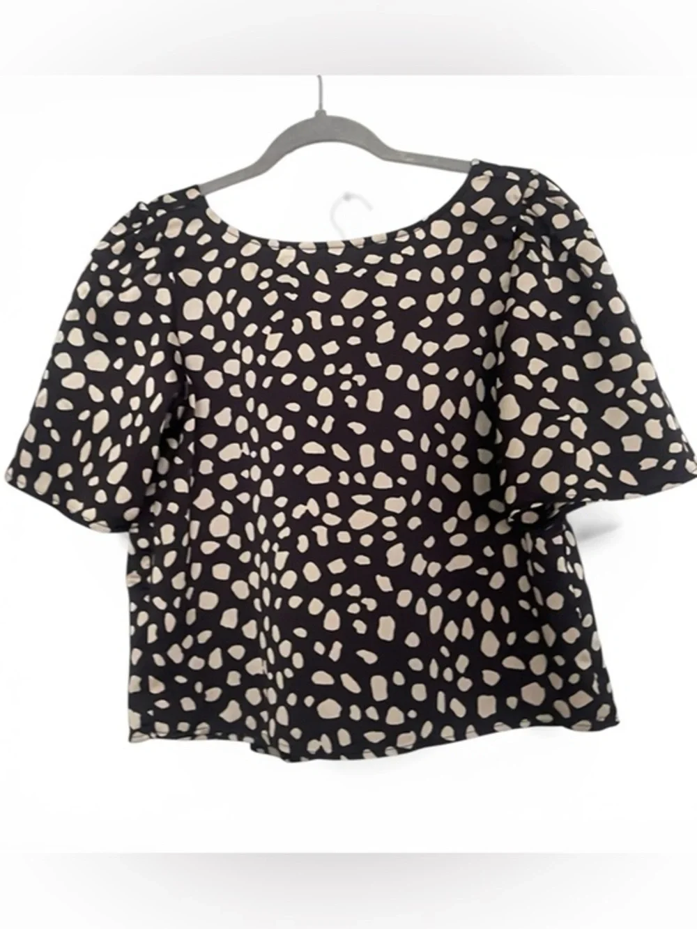 Loft Cropped Blouse Black Tan Spotted Print Back Tie Puff Sleeve size XS preppy